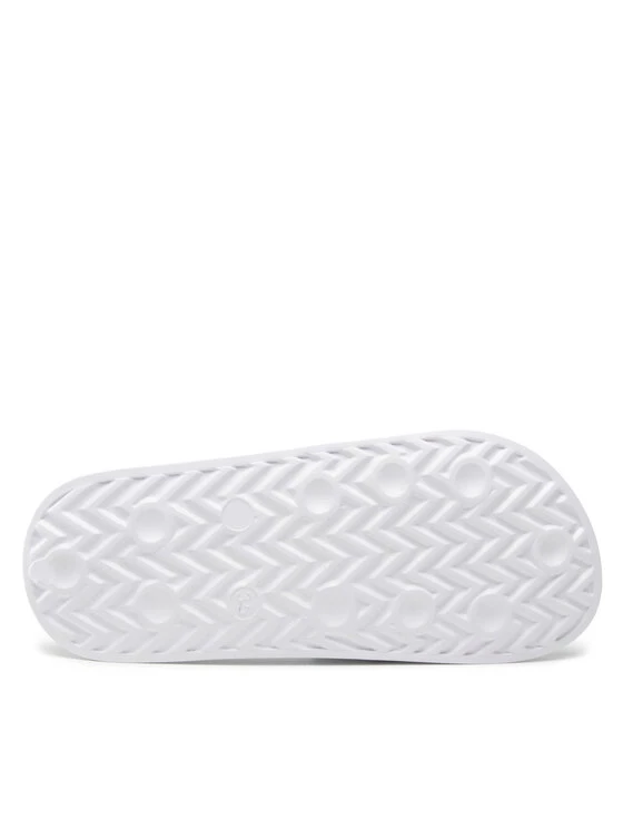 Tommy Hilfiger Mules / sandales de bain Holographic Pool Slide T3B0-32276-1172 S Blanc 6 Tommy Hilfiger Mules / sandales de bain Holographic Pool Slide T3B0-32276-1172 S Blanc – Image 4